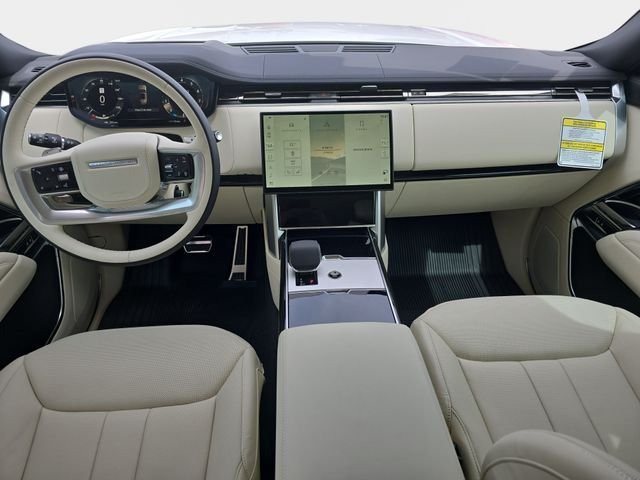 New 2026 Ostuni Pearl White LAND ROVER SE image 9