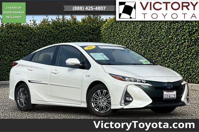 2017 Toyota Prius Prime Advanced's photo