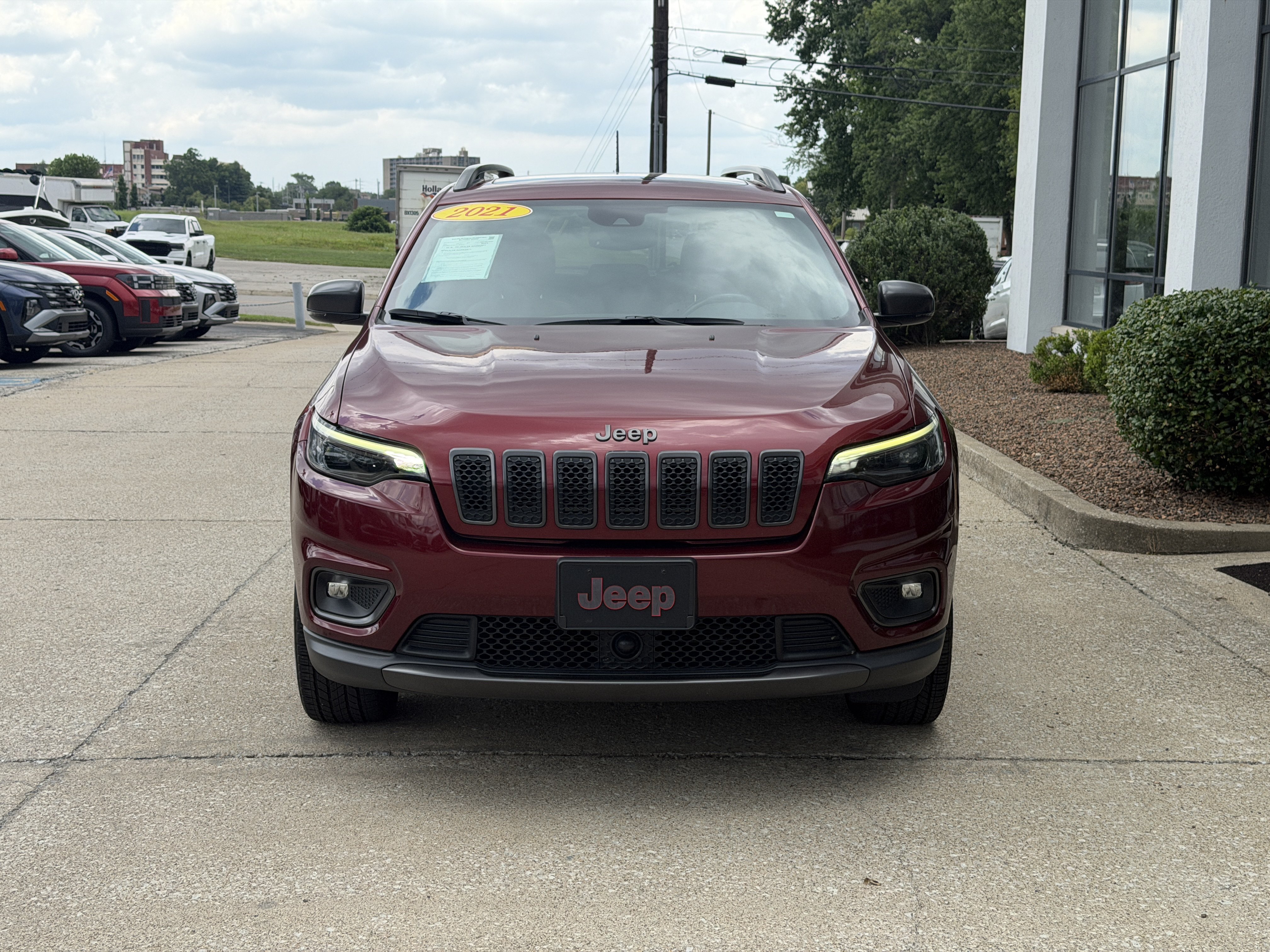 Used 2021 Velvet Red Pearlcoat Jeep 80th Anniversary image 22