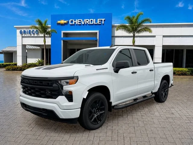 New 2026 Summit White Chevrolet Custom image 3