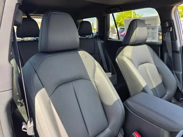 New 2026 SAPPHIRE BLUE PEARL Subaru Premium image 9