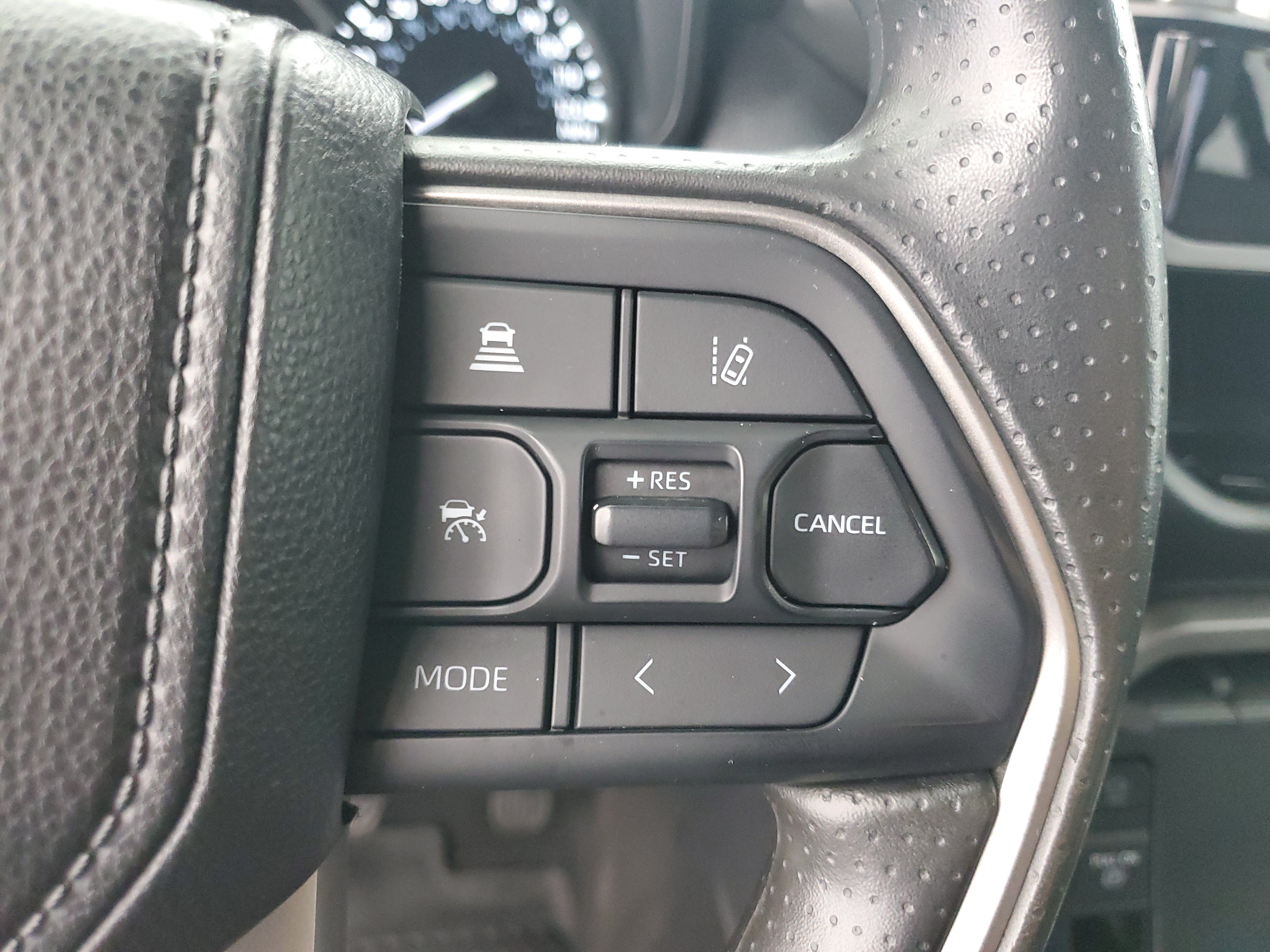 Used 2025 Ice Cap Toyota SR5 image 25