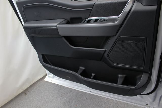 New 2026 White Ford XLT image 16