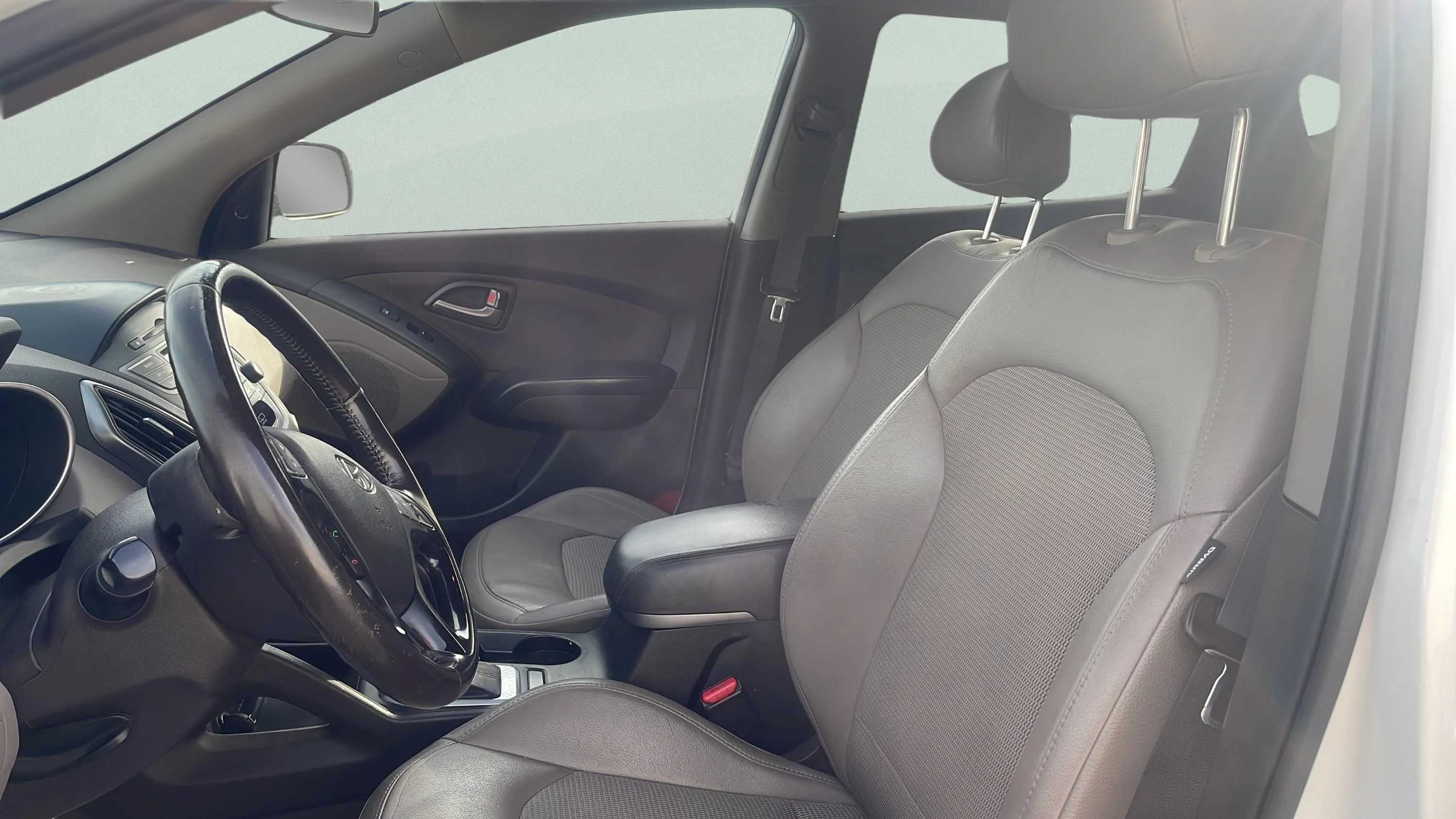 Used 2014 White Hyundai GLS image 10