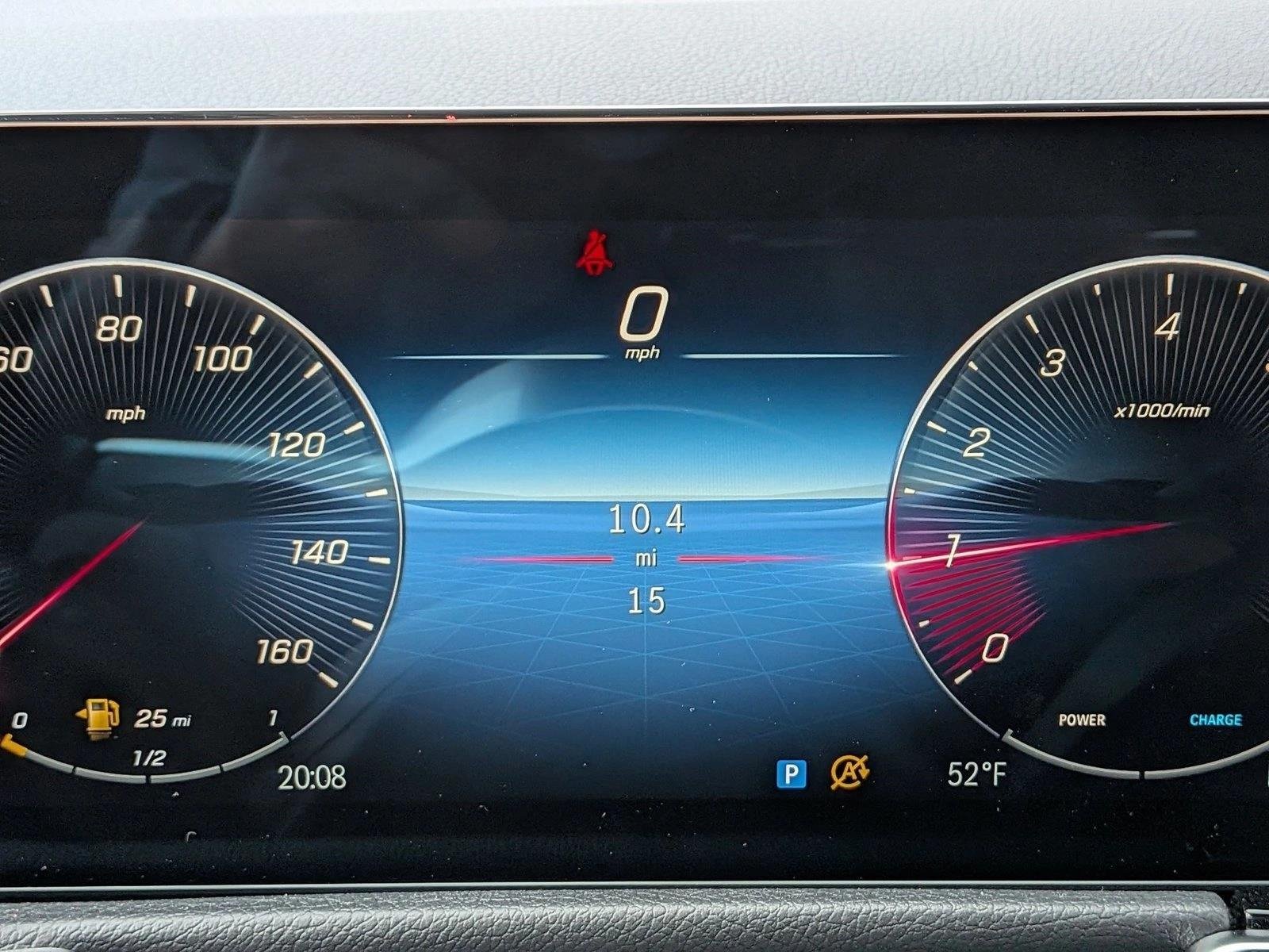 Certified Used 2026 Polar White Mercedes-Benz GLB 250 image 9