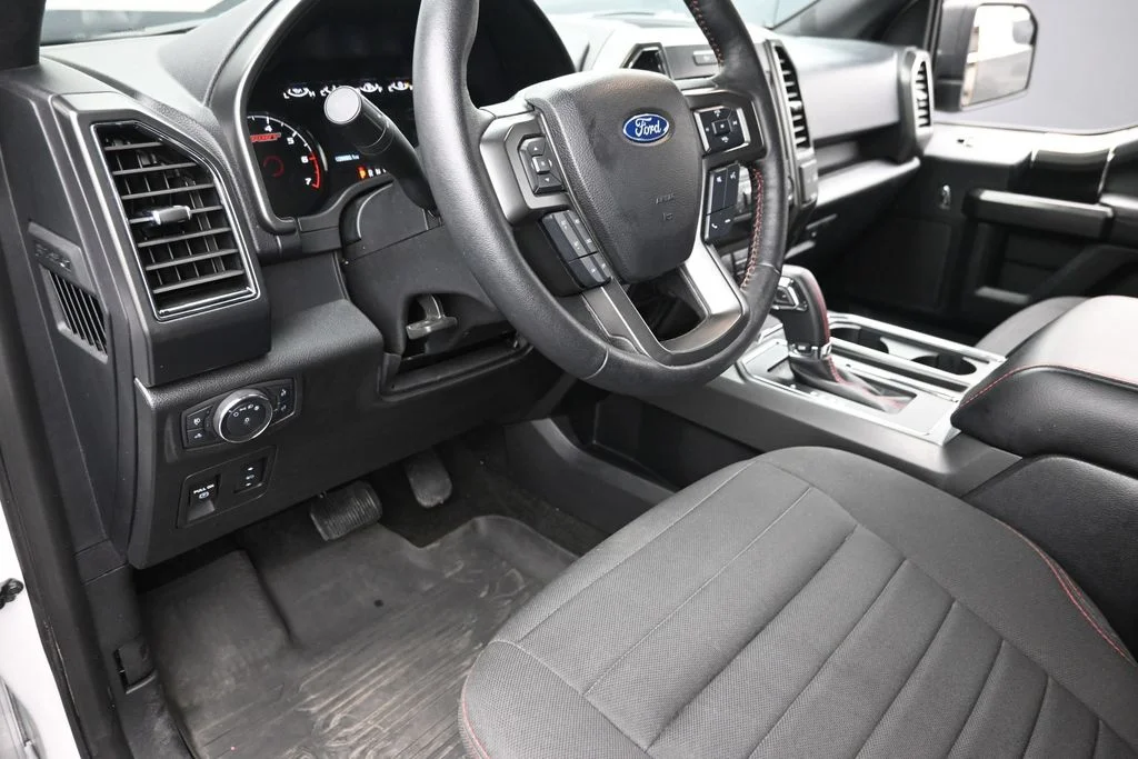 Used 2020 White Ford XLT image 16