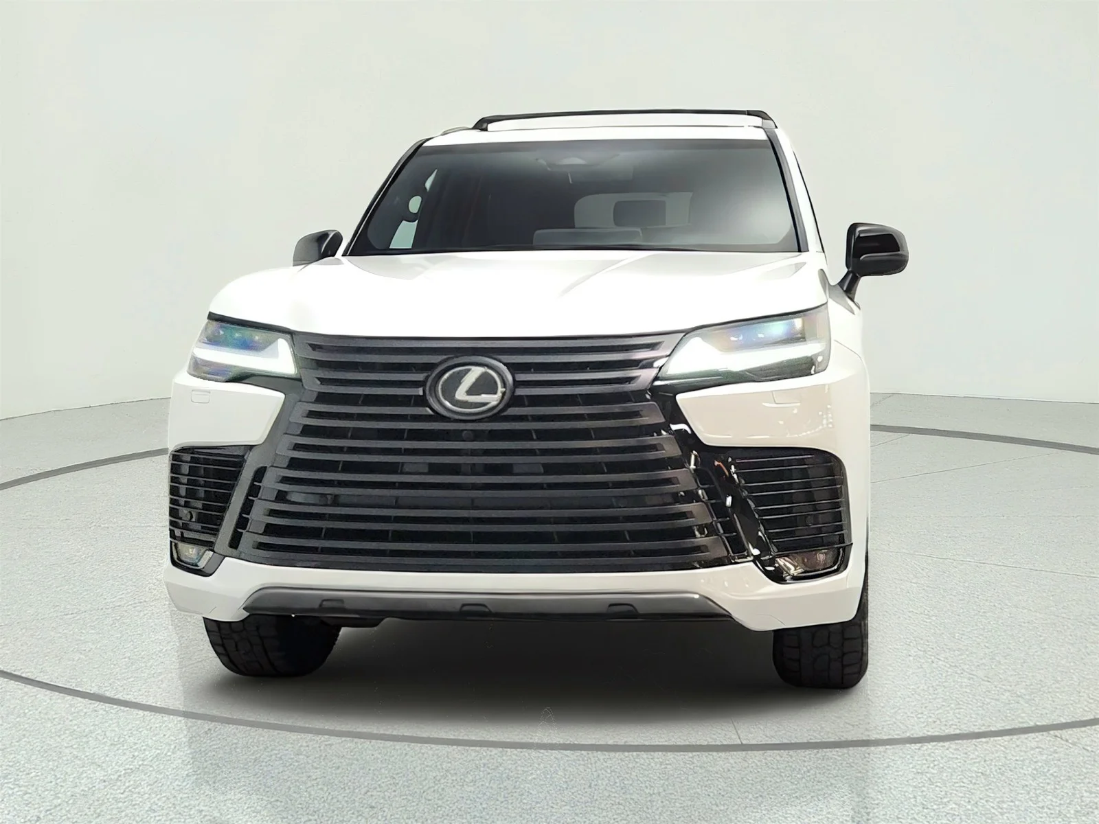 Used 2026 Eminent White Pearl Lexus LX 700h Luxury image 2
