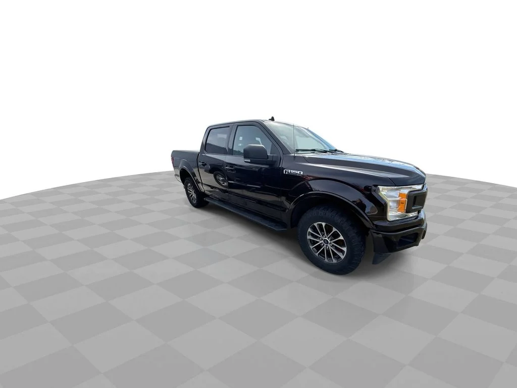 Used 2019 Red Ford XLT image 2
