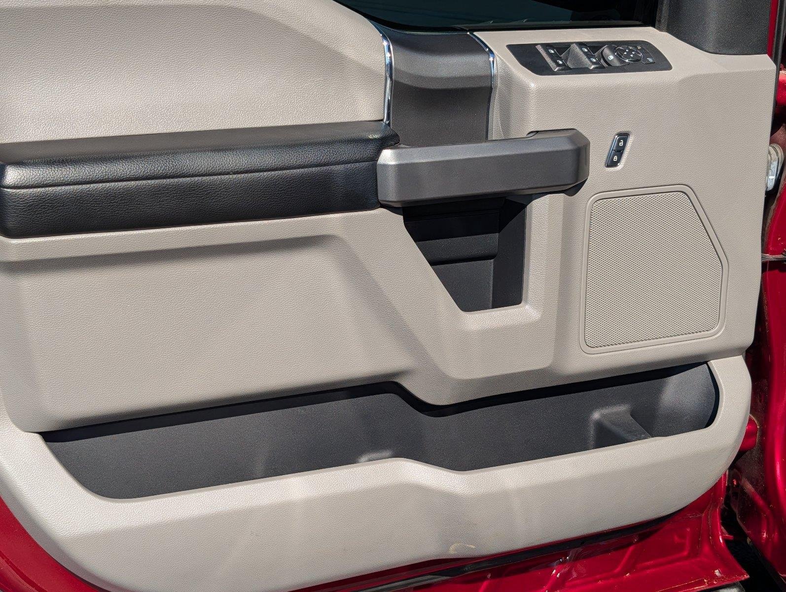 Used 2018 Ruby Red Metallic Tinted Clearcoat Ford XLT image 15