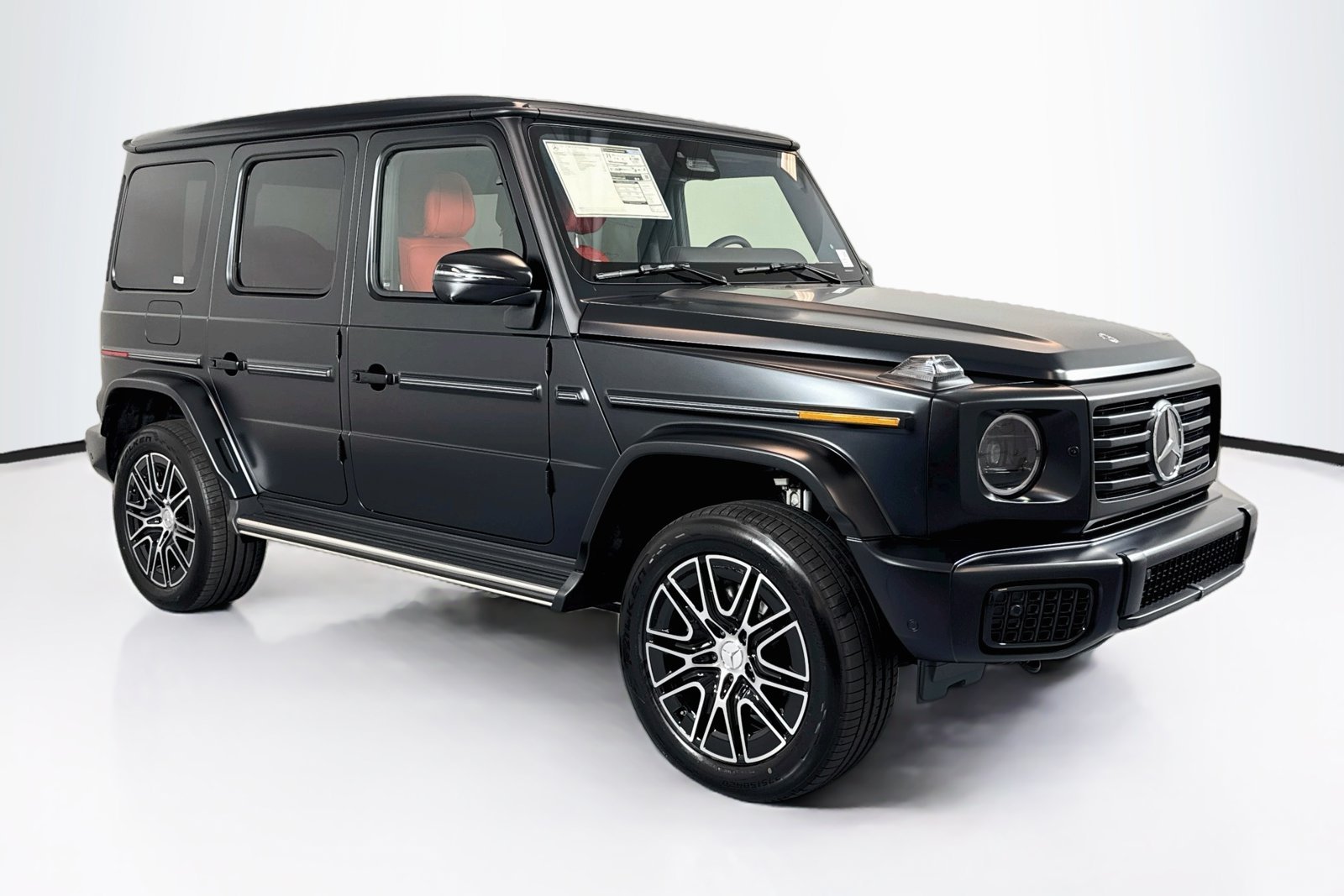 New 2027 MANUFAKTUR Night Black Magno Mercedes-Benz G 580e image 3