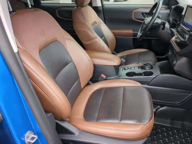 Used 2022 Blue Ford Badlands image 33