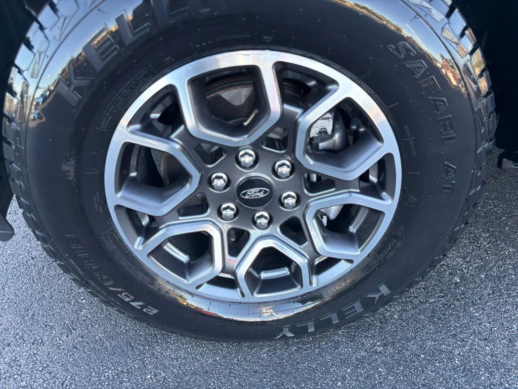 Used 2021 Velocity Blue Metallic Ford XL image 8