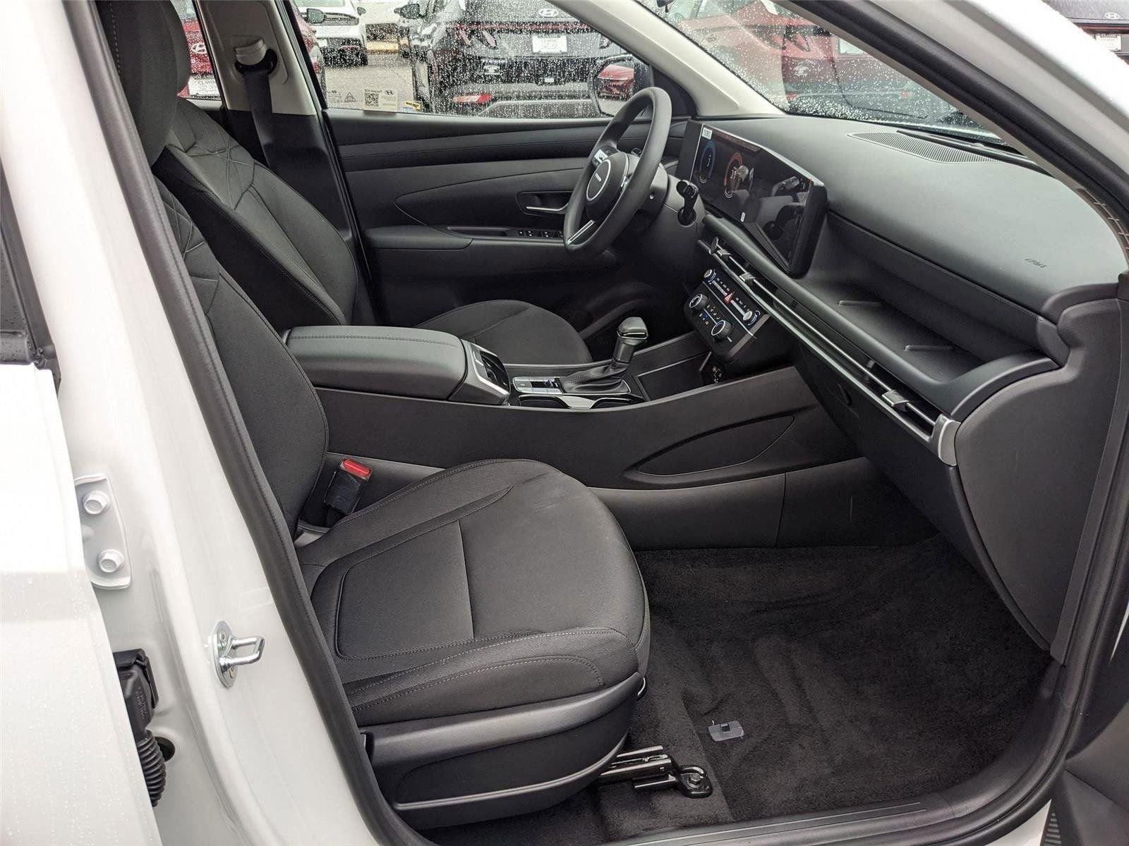 Used 2025 Serenity White Pearl Hyundai SE image 32