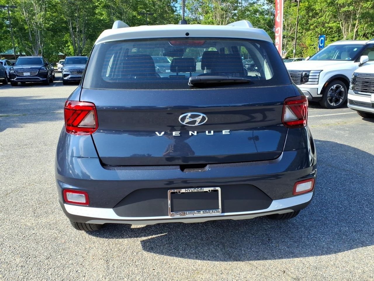 New 2026 Denim w/White Roof Hyundai SEL w/Two-Tone Roof image 7