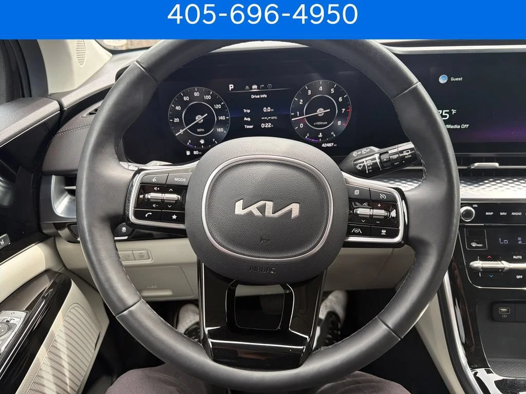 Pre-Owned 2022 Kia Carnival SX Prestige