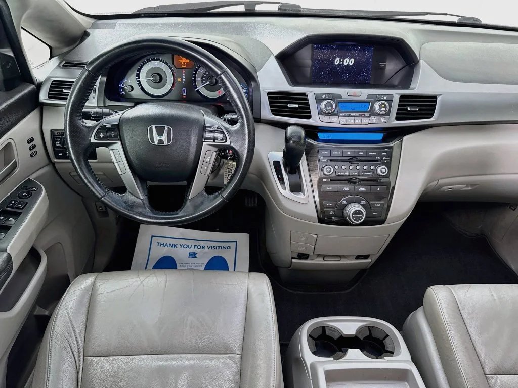 Used 2011 Gray Honda Touring image 28