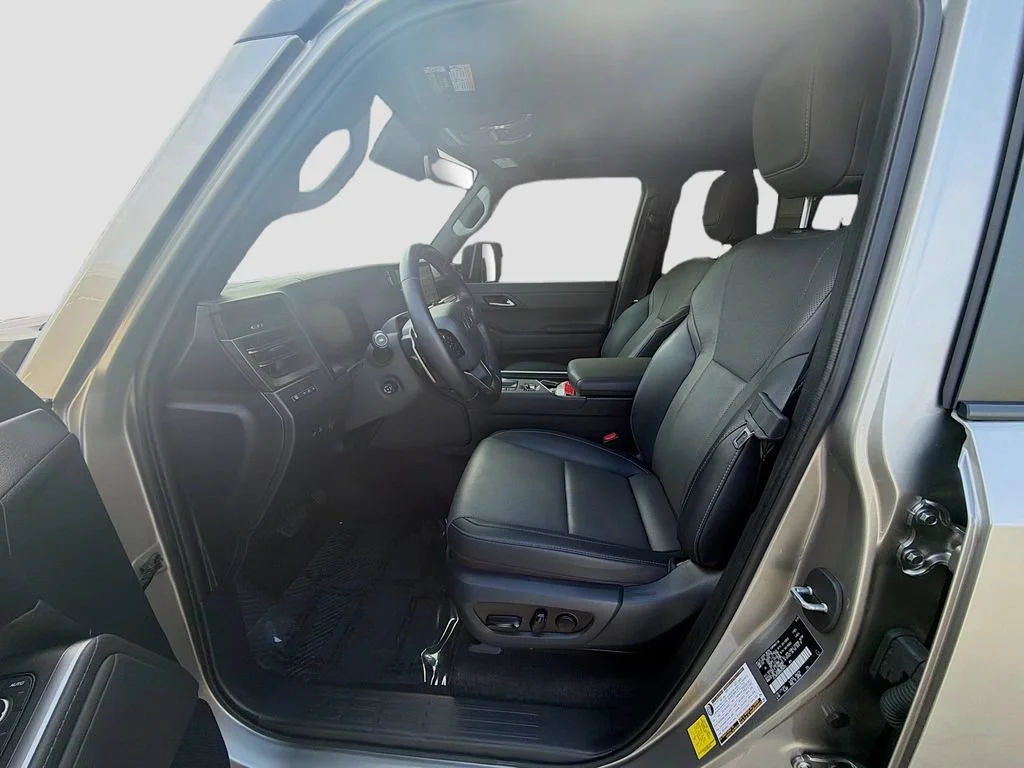 Certified Used 2024 Silver Lexus GX 550 Premium image 18