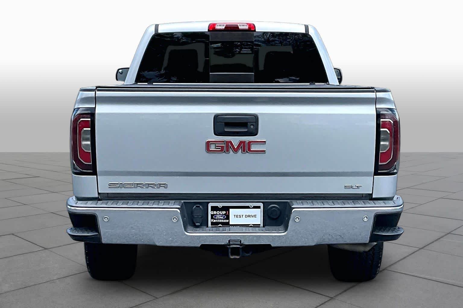 Used 2017 Quicksilver Metallic GMC SLT image 5