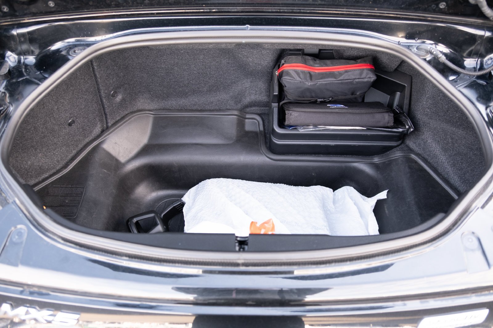 Used 2018  Mazda Grand Touring image 17