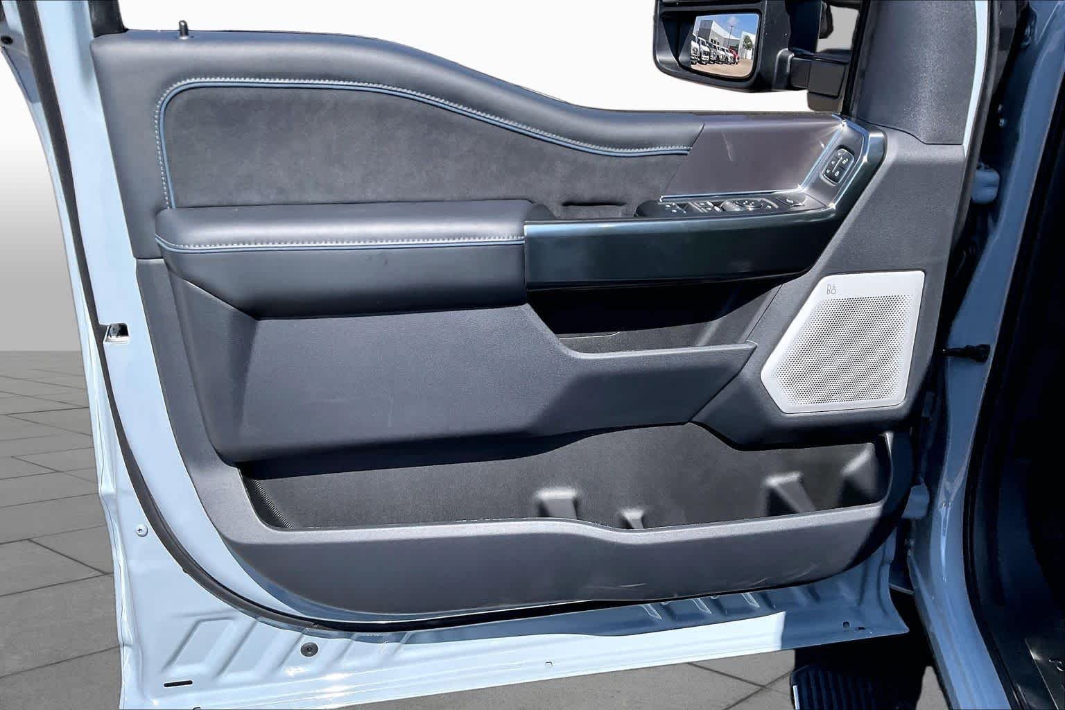New 2026 Glacier Gray Metallic Tri-Coat Ford F-450® Platinum® image 10