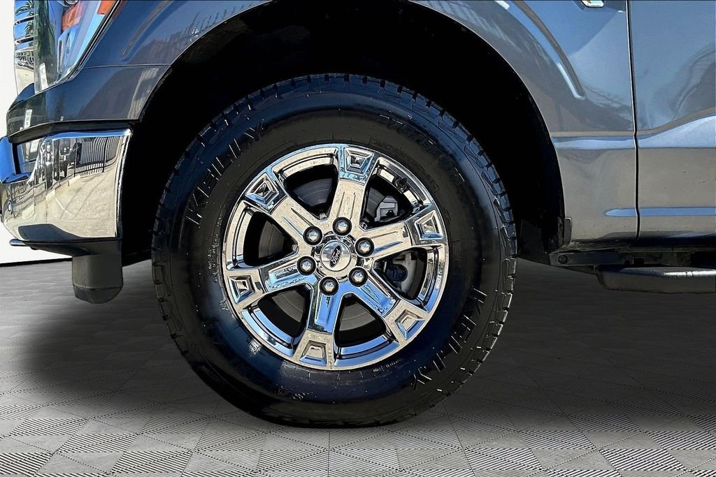 Used 2021 Gray Ford XLT image 32