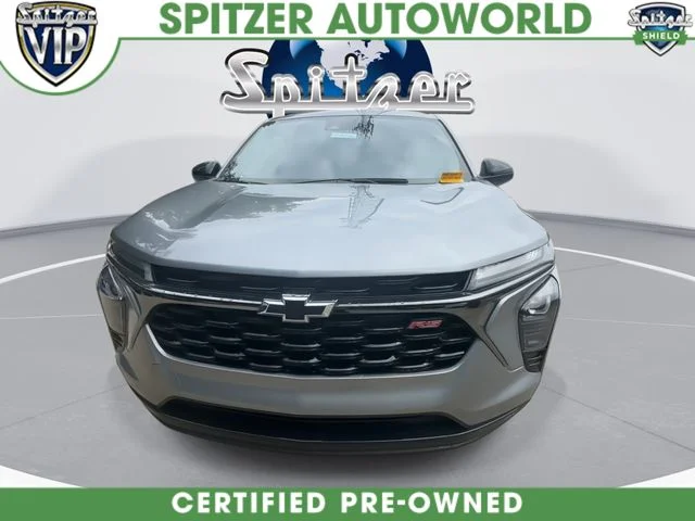 Used 2025 Gray Chevrolet 1RS image 3