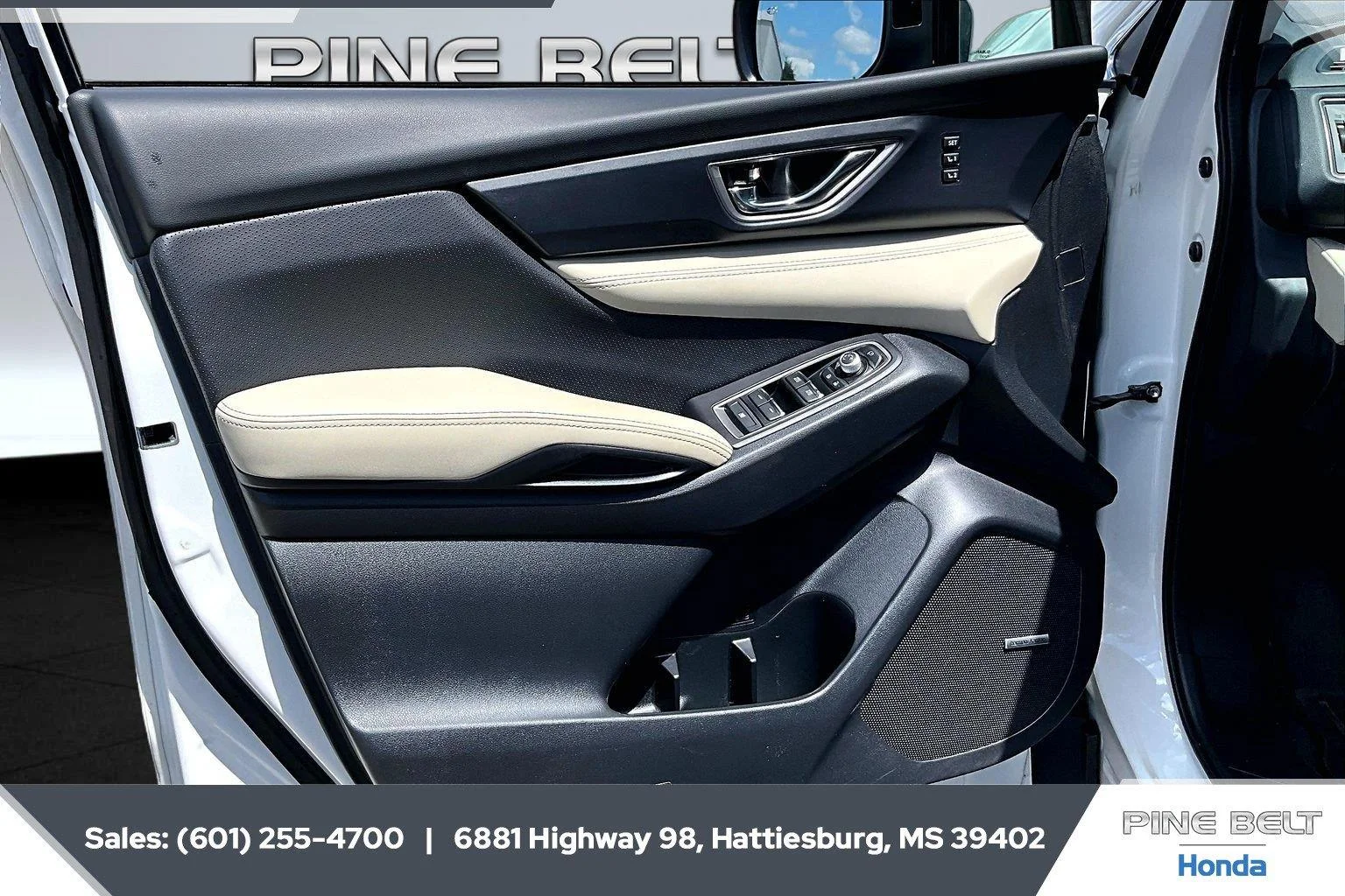 Used 2023 Crystal White Pearl Subaru Limited image 17