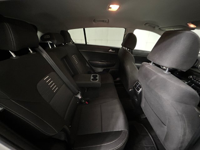 Used 2018 White Kia LX image 17