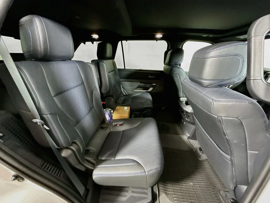 New 2026 Wind Chill Pearl Toyota Platinum image 28