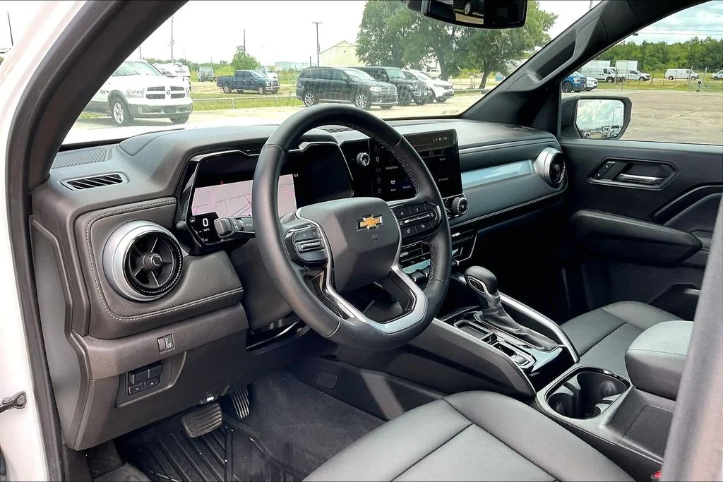 Used 2024 White Chevrolet LT image 14