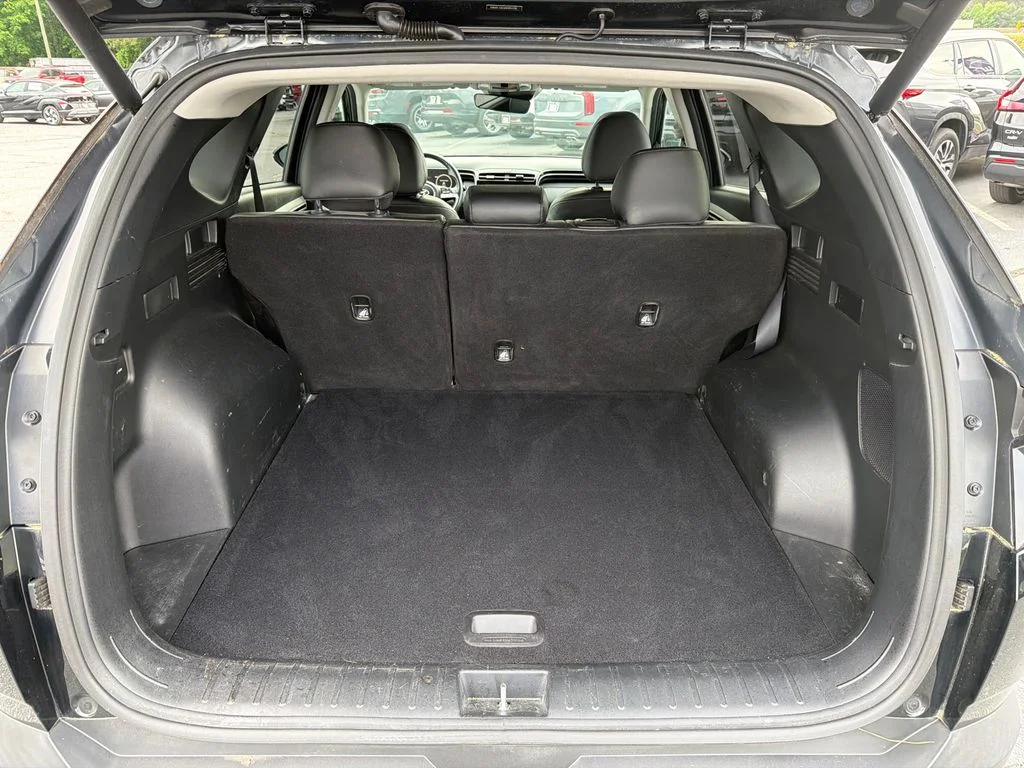 Used 2022 Black Hyundai SEL image 18