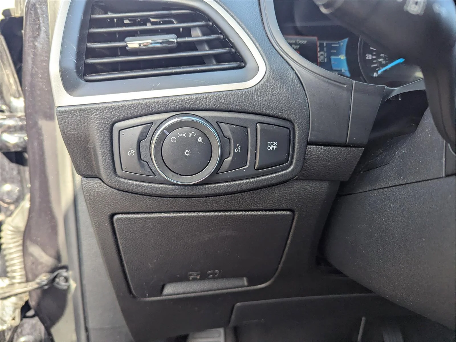 Used 2022 Agate Black Ford SEL image 26