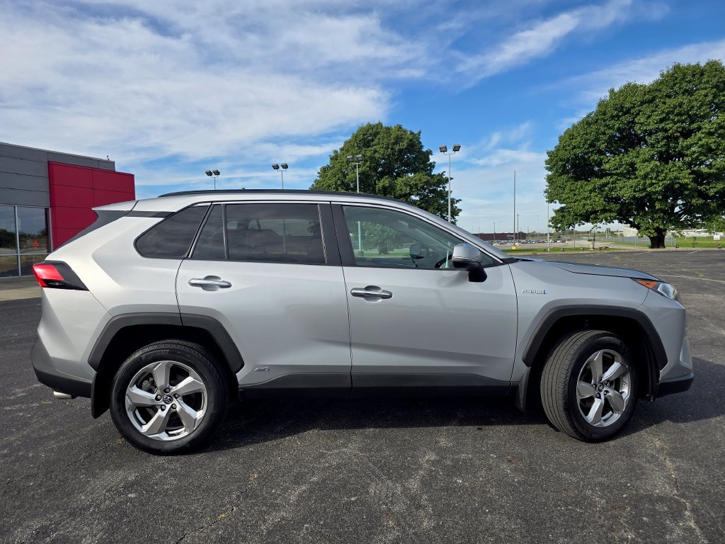 Certified Used 2019 Silver Toyota Limited image 19