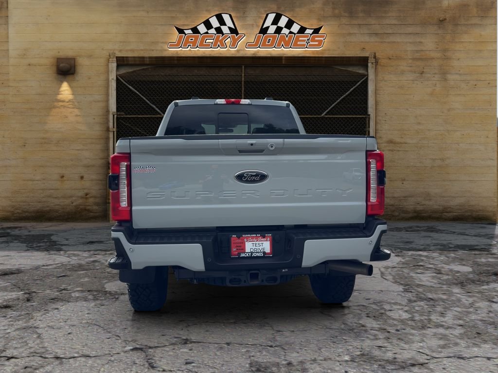 Used 2025 Avalanche Ford LARIAT image 8