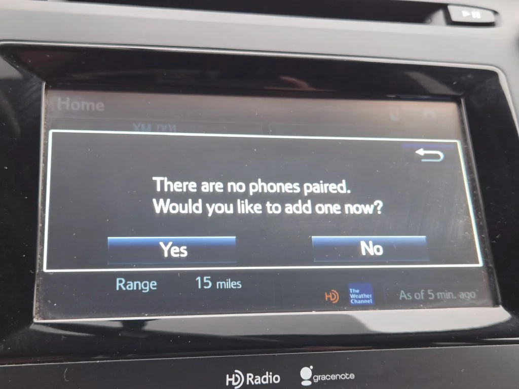 Used 2015 Blizzard Pearl Toyota LE Plus image 11