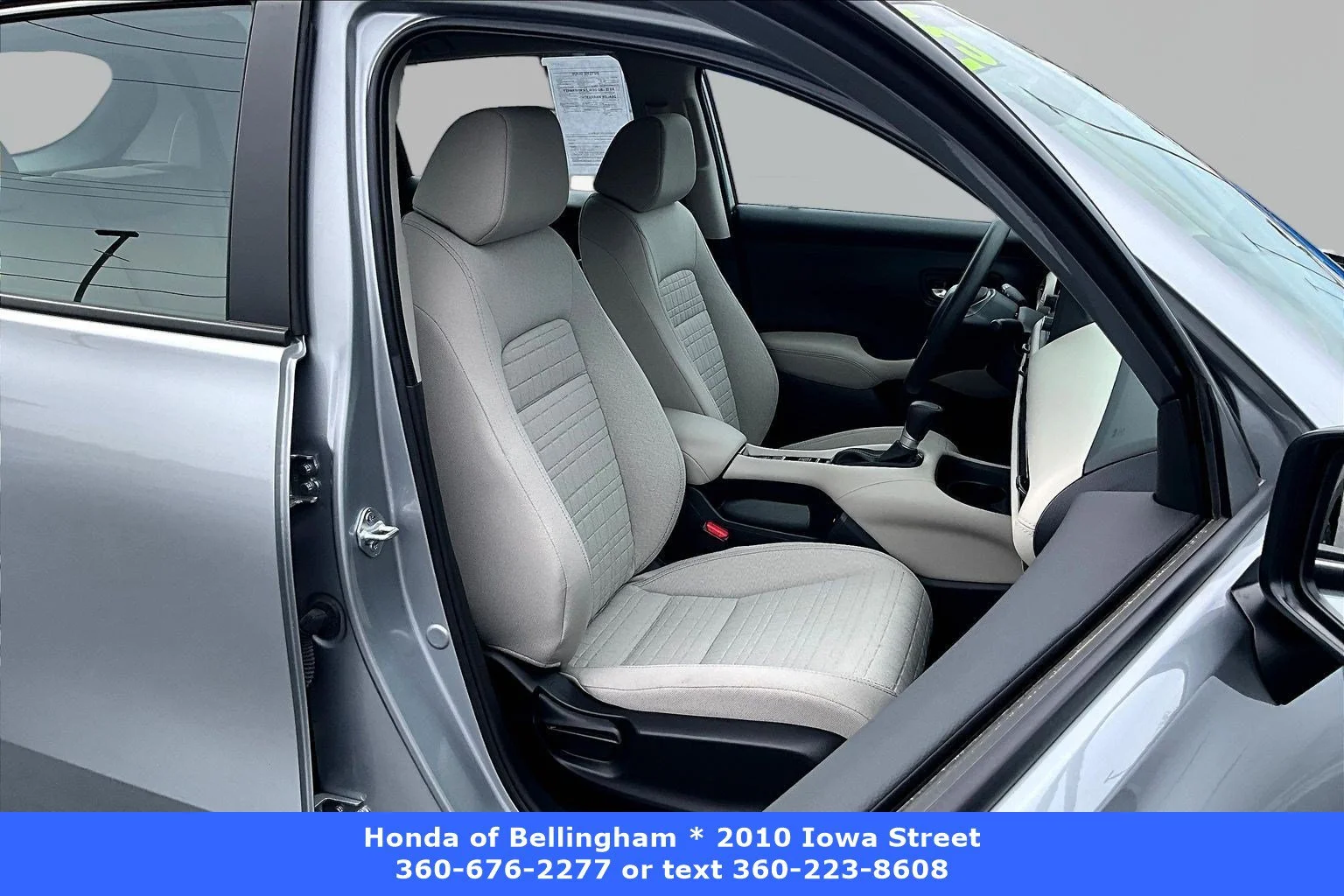 Certified Used 2025 Lunar Silver Metallic Honda AWD LX image 26