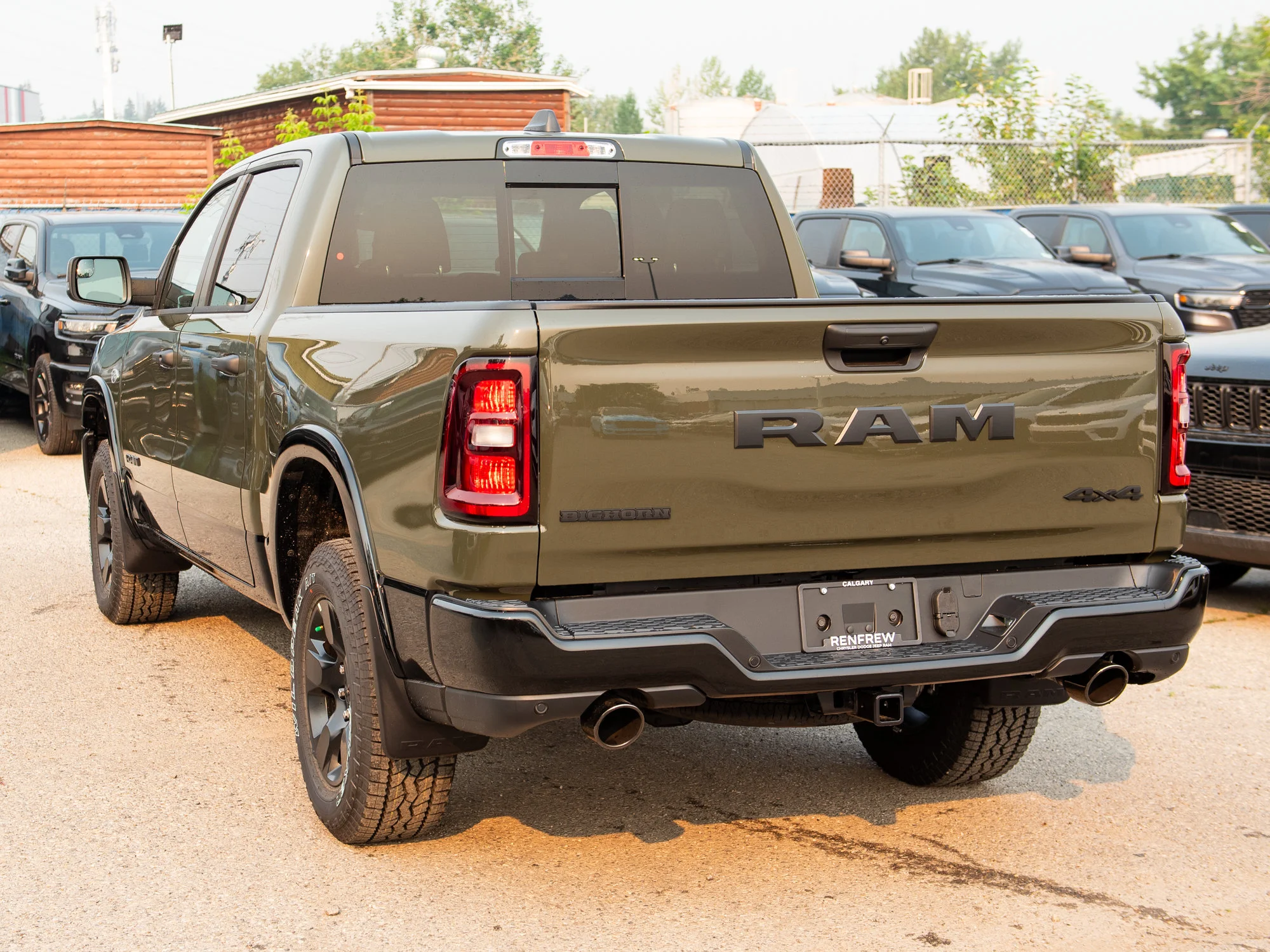 New 2026 Tan RAM Big Horn* Crew Cab 4x4, HEMI V8 image 5