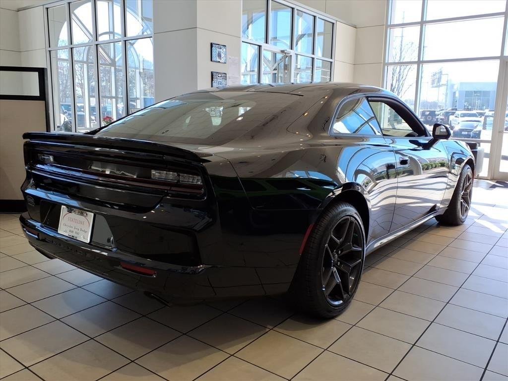 New 2026 Diamond Black Crystal Pearlcoat Dodge Scat Pack Plus image 17