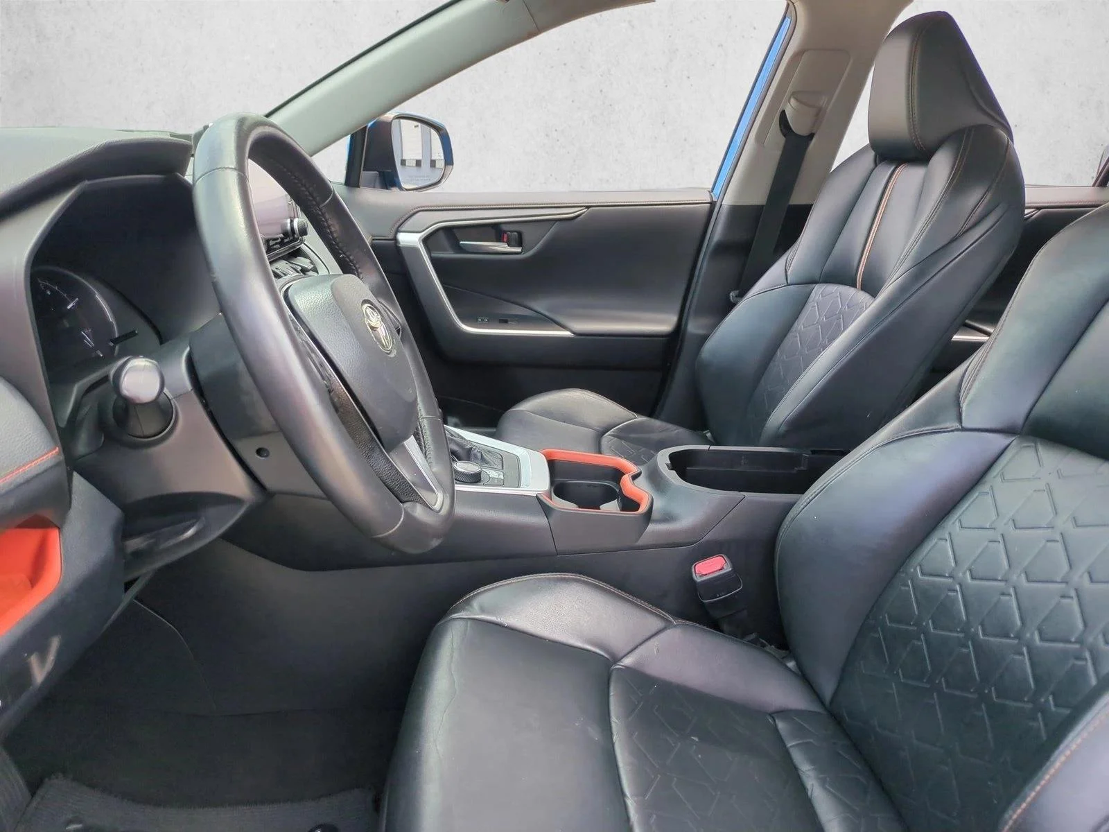Used 2020 Blue Flame Toyota Adventure image 15