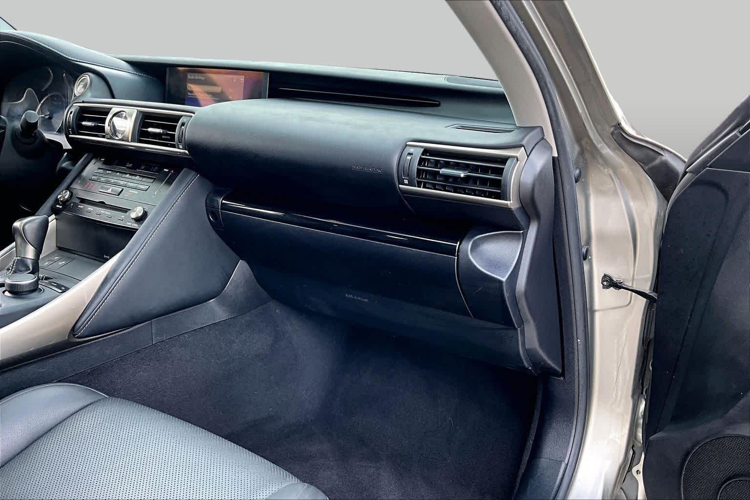 Used 2018 Atomic Silver Lexus  image 19