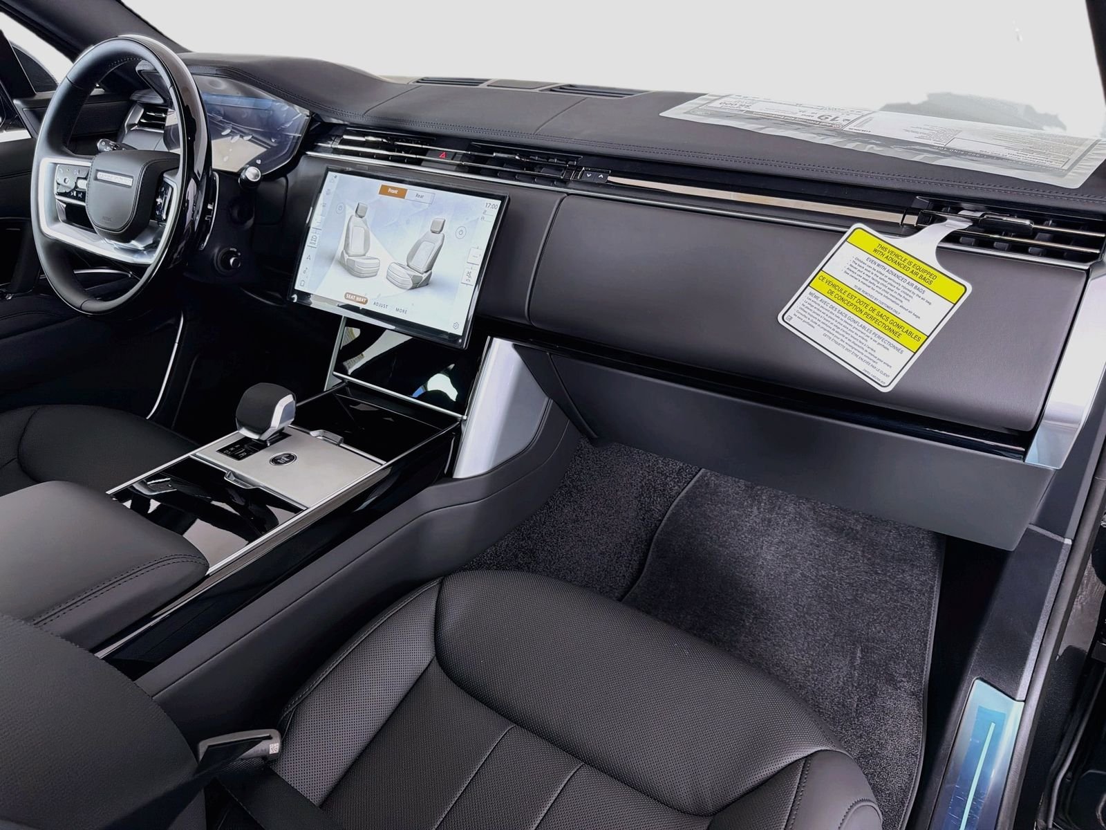 New 2026 Santorini Black Land Rover SE image 34