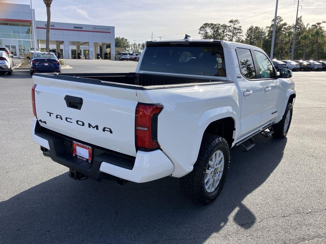 Used 2025 Ice Cap Toyota SR5 Double Cab image 5