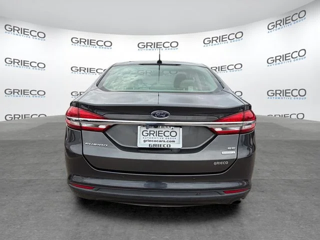 2017 Ford Fusion SE - Photo 6
