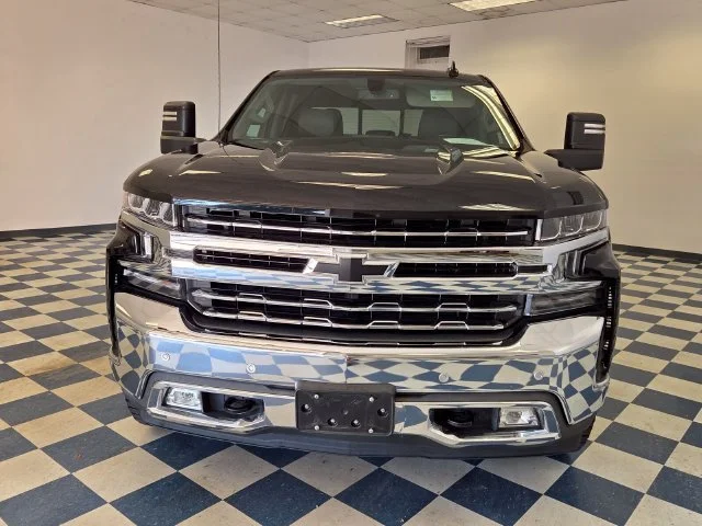 Used 2019 BLACK Chevrolet LTZ image 2
