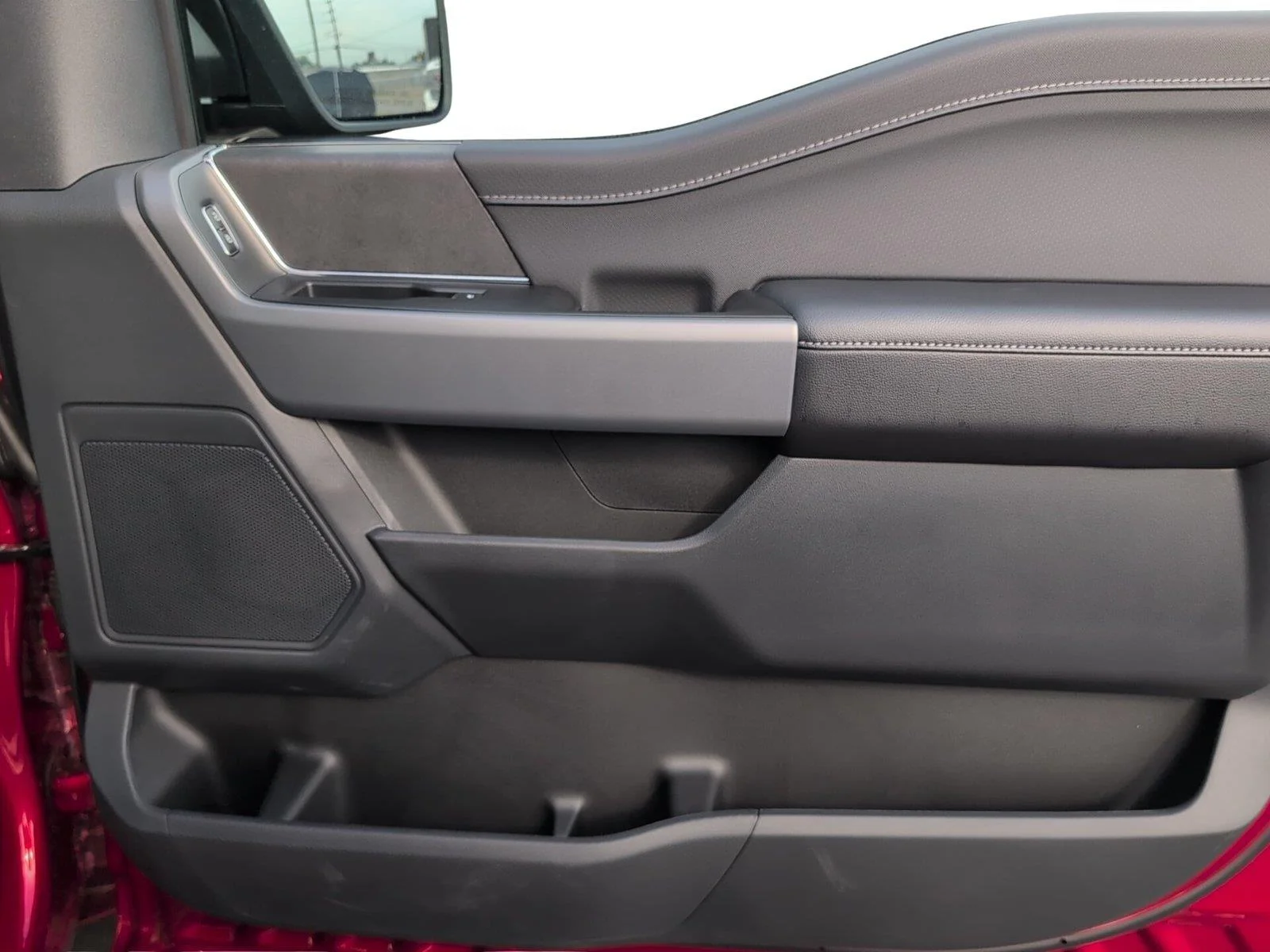 Used 2026 Ruby Red Metallic Tinted Clearcoat Ford XLT image 40