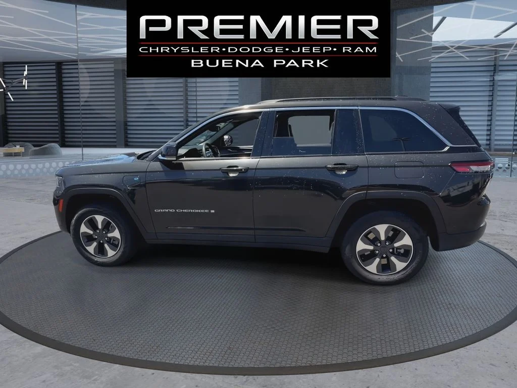 Used 2024 Brown Jeep 4xe image 5
