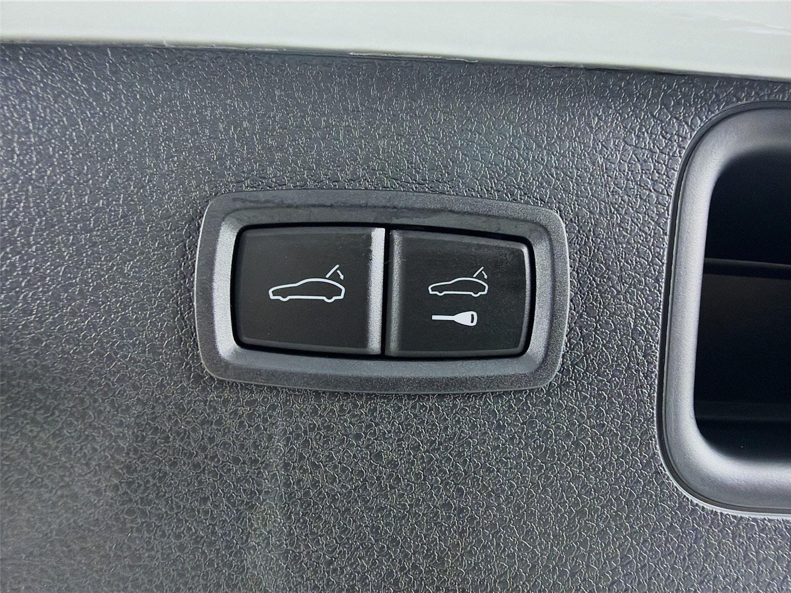 Used 2026 White Porsche  image 24