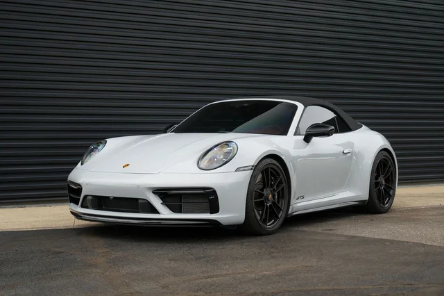 2024 Porsche 911 Carrera 4 GTS