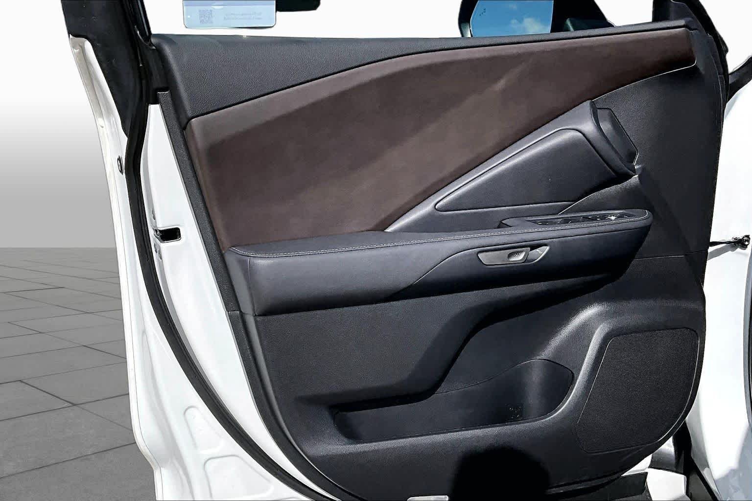 Used 2025 Wind Chill Pearl Lexus Premium image 22