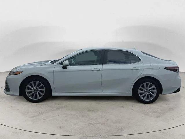 Used 2024 Ice Toyota LE image 2